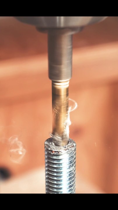 Center drilling / Perçage