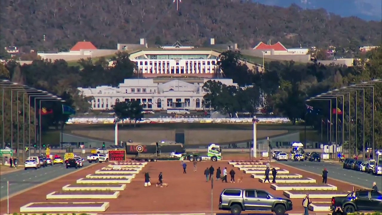 Iconic WW2 bomber returned to the Australian War memorial