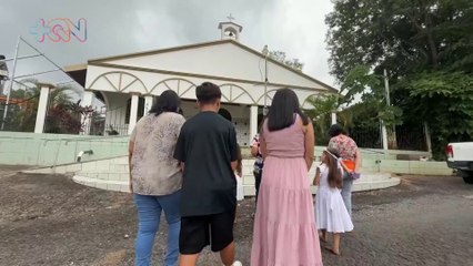 Este pueblo celebra a La Negrita con misa en la plaza y 12 cerdos asados