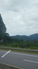 🌄🇲🇾🎬 : Malaysia Mountain View (Deep Crop)🎥Unreal Mountain View in Malaysia! 🌄🇲🇾#MalaysiaMountain #ScenicView  #DeepCropShorts #NatureLovers #MountainLife #YouTubeShorts #TravelMalaysia #PeacefulVibes