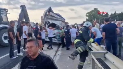 Tekirdağ'da kamyon devrildi; 3 kardeşten 1'i öldü, diğerleri yaralı