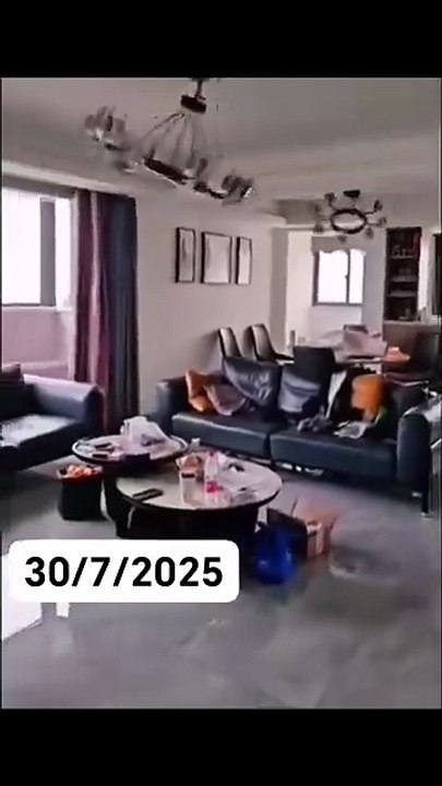 "A devastating 8.8 magnitude earthquake strikes Russia, raising fears of widespread destruction. Following the massive quake, a tsunami alert has been issued. #videoviralシ #facebookpos روس میں 8.8 شدت کا خوفناک زلزلہ بڑے پیمانے پر تباہی کا خدشہ زلزلے کی ا