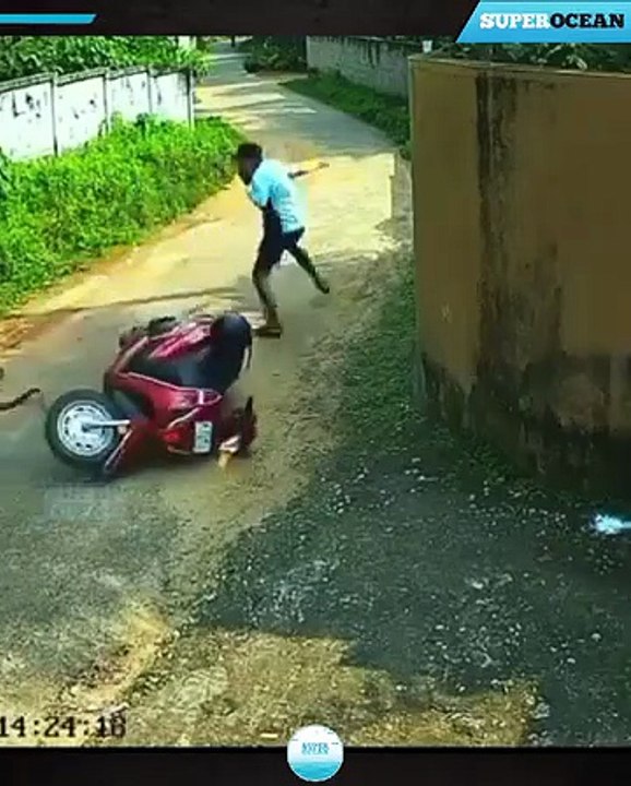 27Most Incredible Moments Caught on CCTV Camera