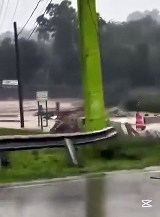 GRABE NANGYARI SA TEXAS 🙏🙏🙏 Texas USA 🙏🙏 #fypシ゚viralシfypシ゚viralシalシ #hilightseveryonefollowers #flooding #texasusa