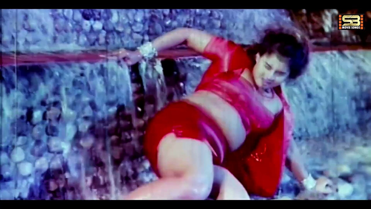 Ami Tomar Dhol Tumi Dholokwala _ আমি তোমার ঢোল তুমি ঢোলক ওয়ালা _ Moyuri _ Liton _ Bangla Movie Song