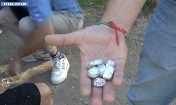 Smantellata rete di spaccio a Cagliari: arrestato 36enne, coinvolti anche minori