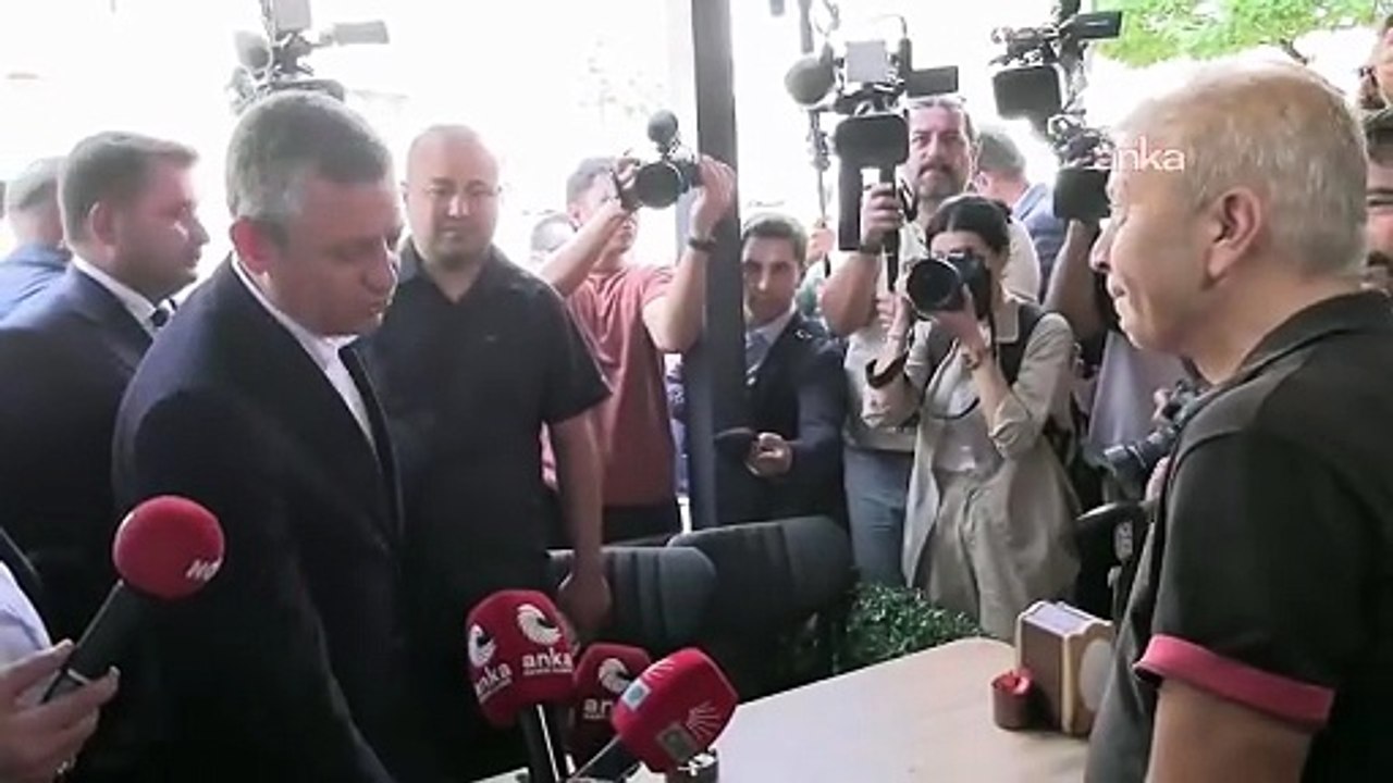 Özgür Özel: Eşim 14 bin 200 lira emekli maaşı alıyor