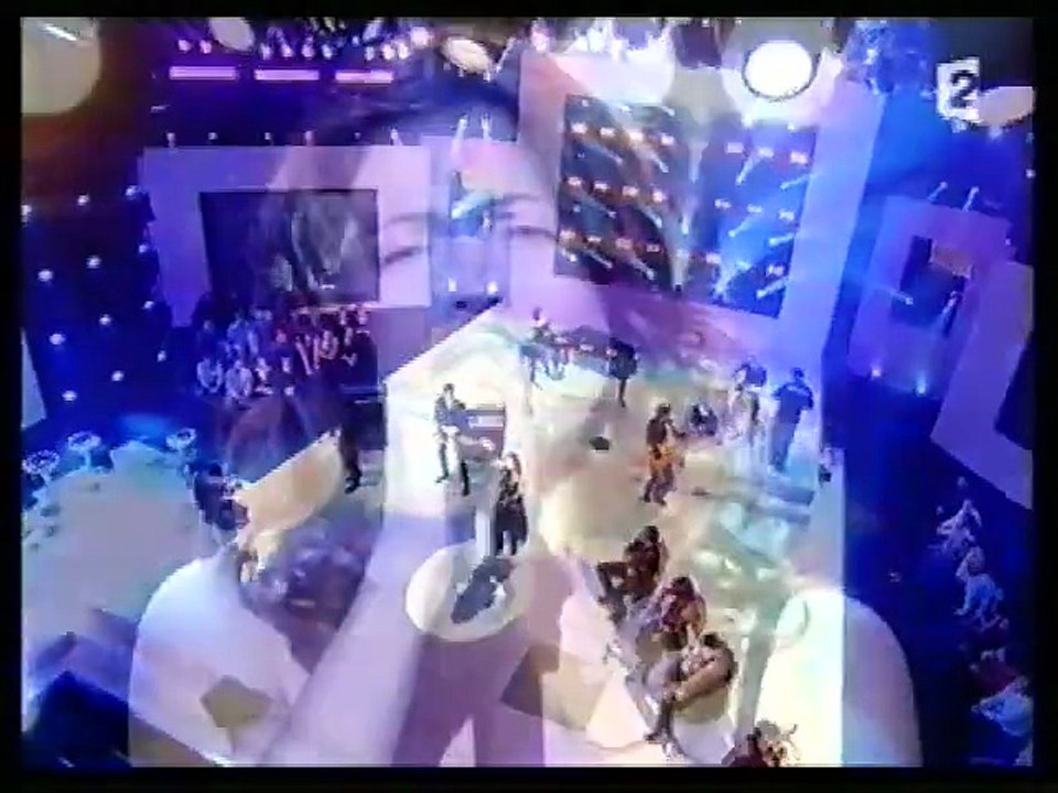 Johnny Hallyday & Isabelle Boulay – Duo virtuel "Tout au bout de nos peines" (France 2 – Starmania, 2005)