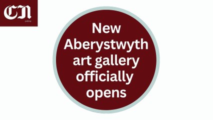 Aberystwyth’s Bay Gallery officially opened by owner Jeni Pain and the mayor, Cllr Emlyn Jones