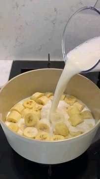 Choco banana ice cream recipe#fypageシ #foryourpage #cooking #homecooking #goodfood #foodlovers #recipe #simplerecipe #dessert #icecream #sweets #foodie #yummy #snacks #chocobanana #bananaicecream #chocolateicecream #delicious #viralrecipe #dessertrecipe