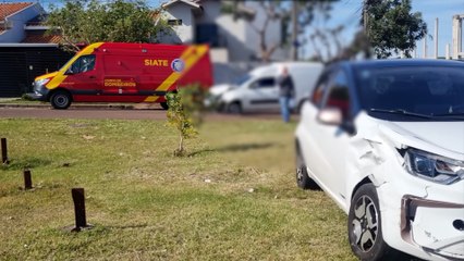 Mulher fica ferida em acidente de trânsito no Parque Verde