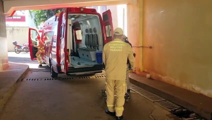 Jovem de 20 anos fica ferido em acidente no Bairro Santa Cruz