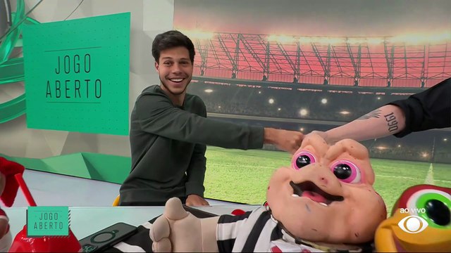 Zoeira Jogo Aberto: Cappellanes se revolta com Athletico, mas provoca São Paulo e Sgarbi devolve