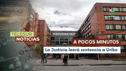 Colombianos expectantes de la sentencia del caso Uribe