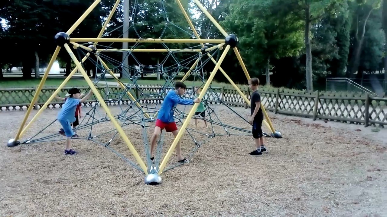 Petit défis dans le parc avec mes potes le 03/08/17 - Lunéville
