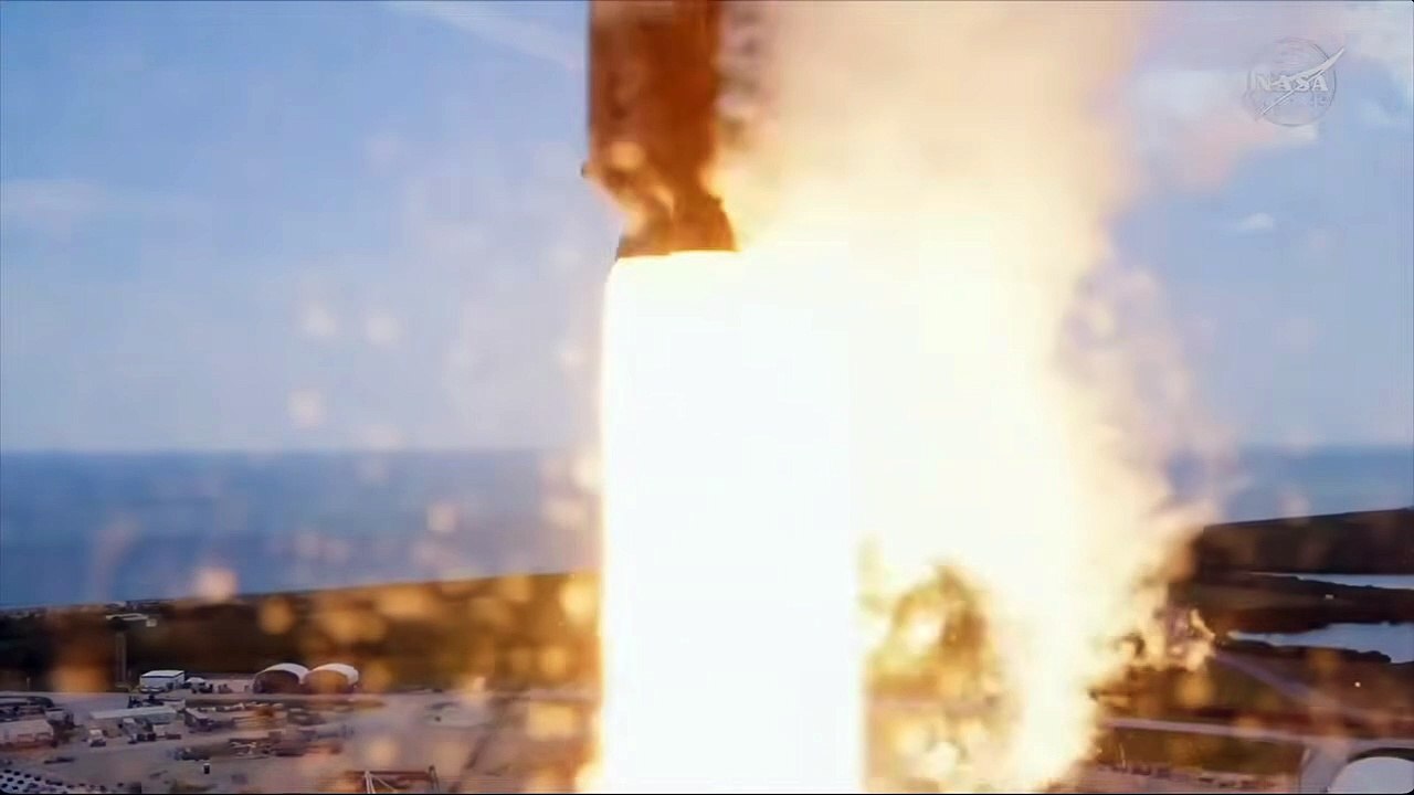 Blastoff! NASA's SpaceX Crew-11 launches to space station, booster lands in Florida