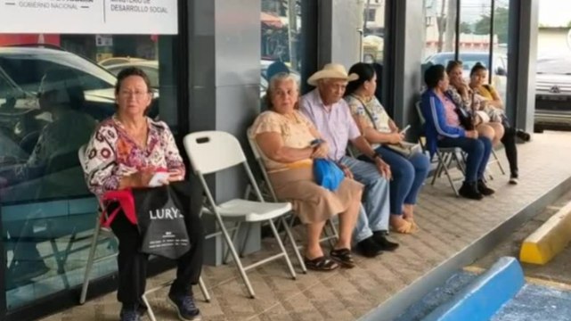 Programa de Transferencia Monetaria: ¿Están disminuyendo la pobreza?