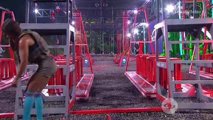 47. Una Súper Humana abandona La Ciudad de las Cajas y divide opiniones entre sus compañeros