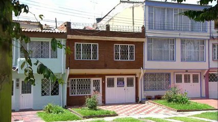 Ernesto sigue siendo un intruso con cara amable