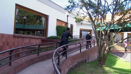 Janeth entra en celos