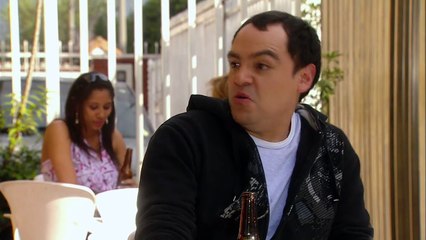 Myriam y Karen sufren un accidente