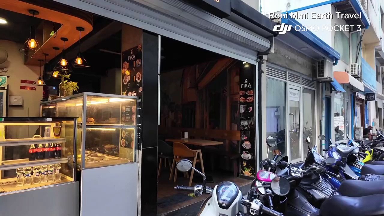 Authentic Maldives Breakfast - Fika Cafe & Bistro - Male City Travel Vlog মালদ্বীপ ভ্রমণ