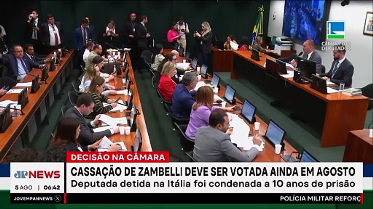 CCJ deve votar cassação de Carla Zambelli ainda...