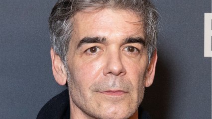 GALA VIDEO - Xavier de Moulins, père soucieux pour ses 3 filles, âgées de 14 à 23 ans : “J’essaie de leur donner des armes”