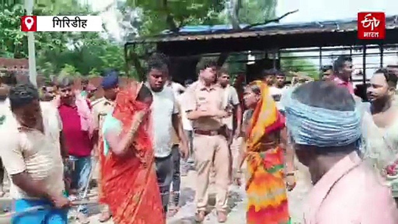 अतिक्रमण के खिलाफ चला बुलडोजर, नारेबाजी-हंगामा,...