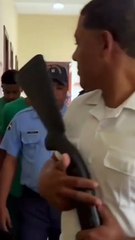 Aplazan coerción contra Alexander de los Santos, acusado del tiroteo en MG Kitchen