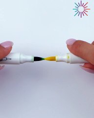 Fun marker hack to create a magical Christmas card🎄