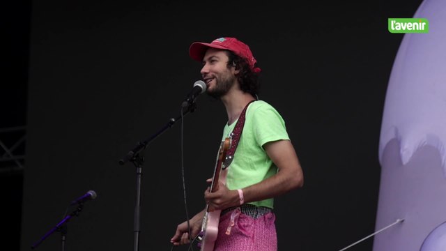Faux départ pour le concert de Miel De Montagne au festival de Ronquières