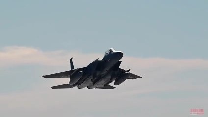 Houthis shocked! Dozens of US Air Force F-15 fighter Jets fly at high speed