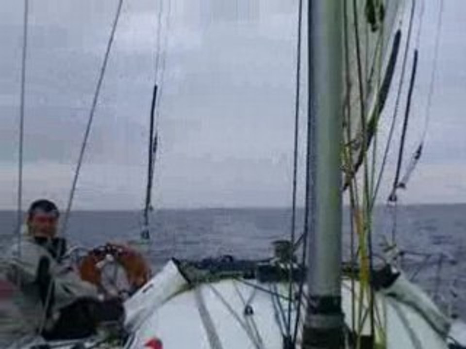 Erwann a la barre en approche de Belle Ile