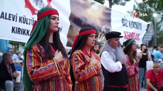Kırıkkale’de aşure lokması etkinliği: Deyişler eşliğinde semah dönüldü
