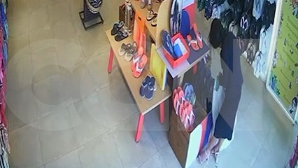 Mulher deixa prejuízo de quase R$ 500 após furto de chinelos em loja no Centro de Cascavel