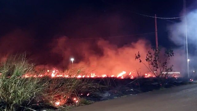 Incêndio ambiental ameaça fiação elétrica na região oeste de Cascavel