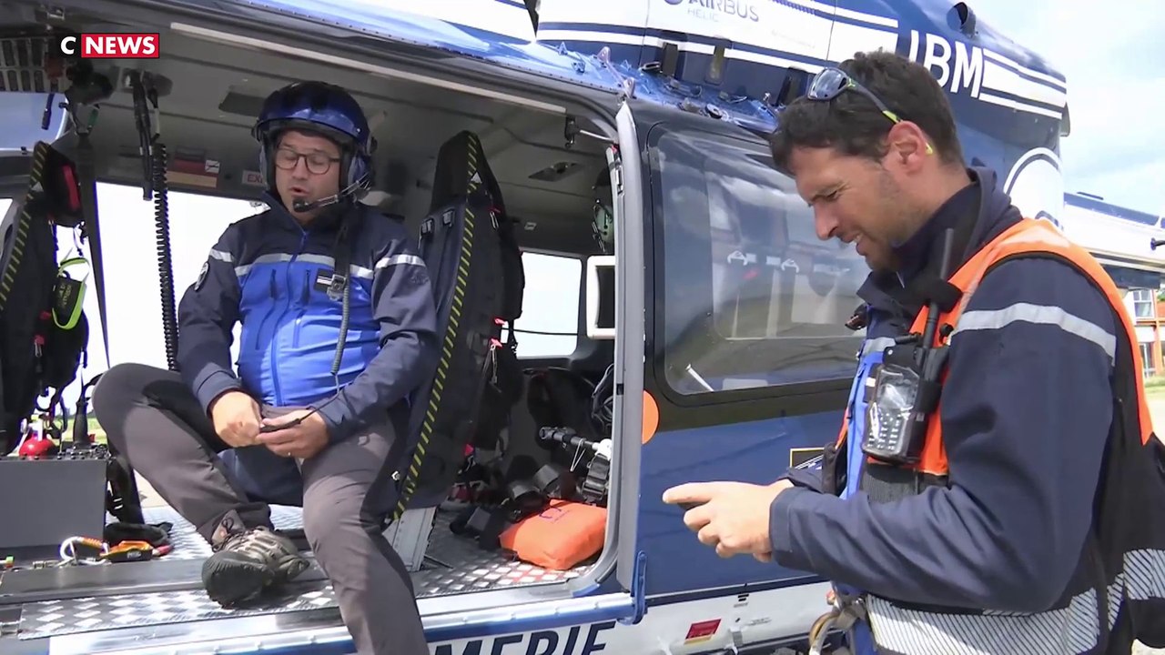 Pyrénées : immersion en haute montagne avec les gendarmes secouristes
