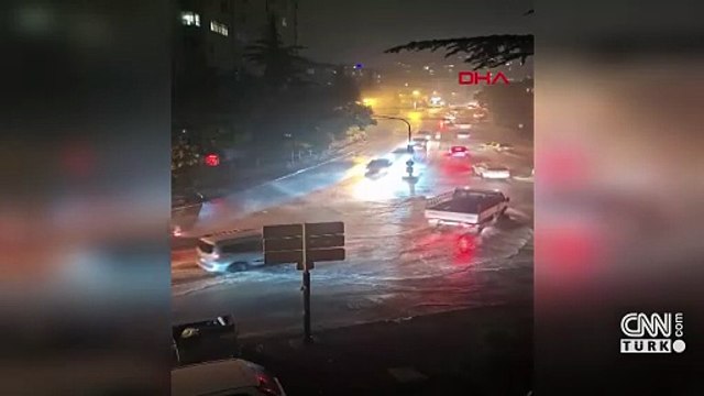 Ankara'yı sağanak vurdu: Sokaklar göle döndü, ev ve iş yerlerini su bastı