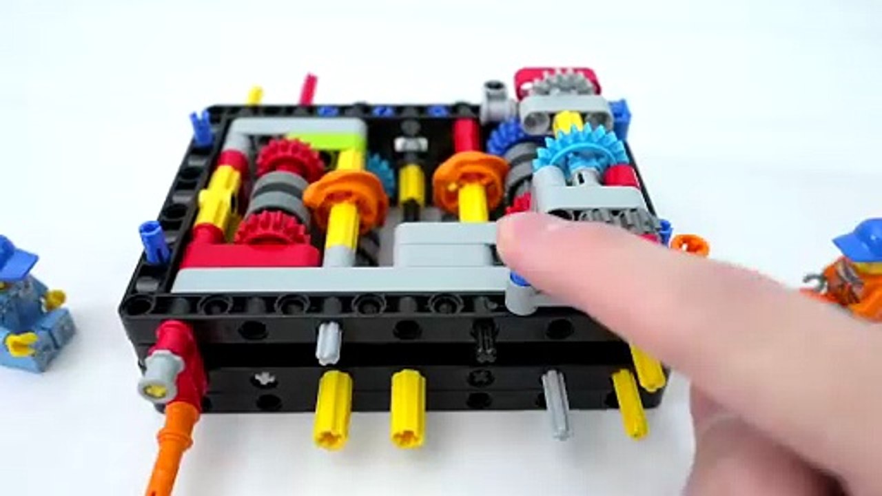 Immersive Ferrari Lego sports car, after three days of fighting, my hands are really going to be ruined