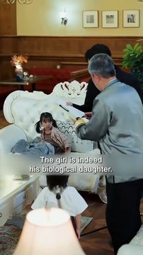 Little Girl Stops the President’s Car in the Rain—What She Sings Makes Him Slam the Brakes