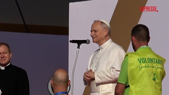 Il saluto di Papa Leone prima della messa finale del Giubileo dei giovani
