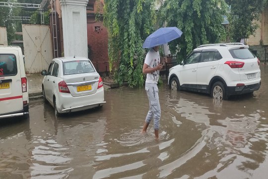 IMD ALERT: राजस्थान में फिर गरजेंगे बादल, आज से इन जिलों में बारिश का अलर्ट