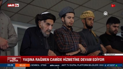 Yaşına rağmen camide hizmetine devam ediyor