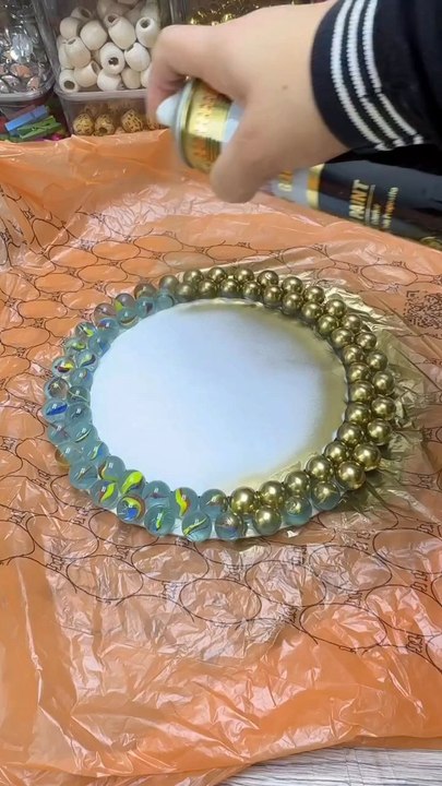 DIY Mirror Tutorial via: @dodo_ideas8Create a stunning DIY mirror with this easy step-by-step tutorial! Perfect for adding a stylish touch to any room using simple, affordable materials. No special tools needed—just creativity!