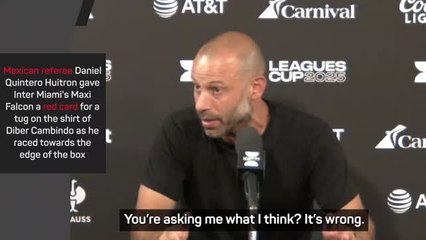 Mascherano fumes at Mexican referee