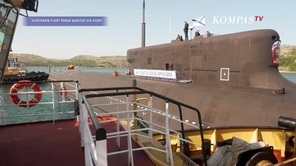 Penampakan Kapal Selam Rudal Balistik Tenaga Nuklir Milik Rusia