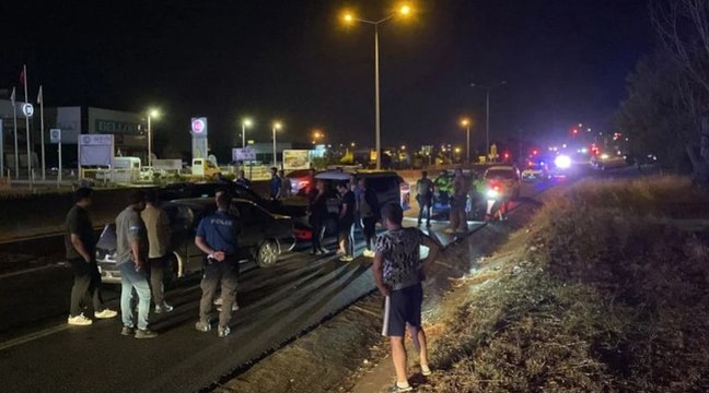 Kaza yapan araçtan çıktılar, say say bitmedi