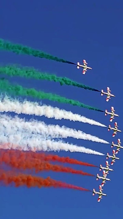 Frecce tricolori: cronaca di un sogno di mezza estate