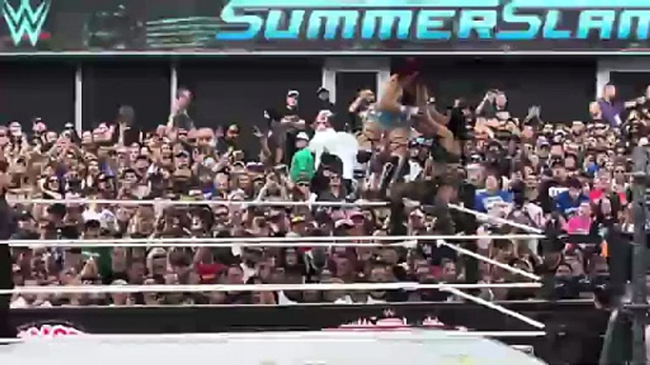 Naomi Defeats Rhea Ripley & Iyo Sky at WWE SummerSlam 2025